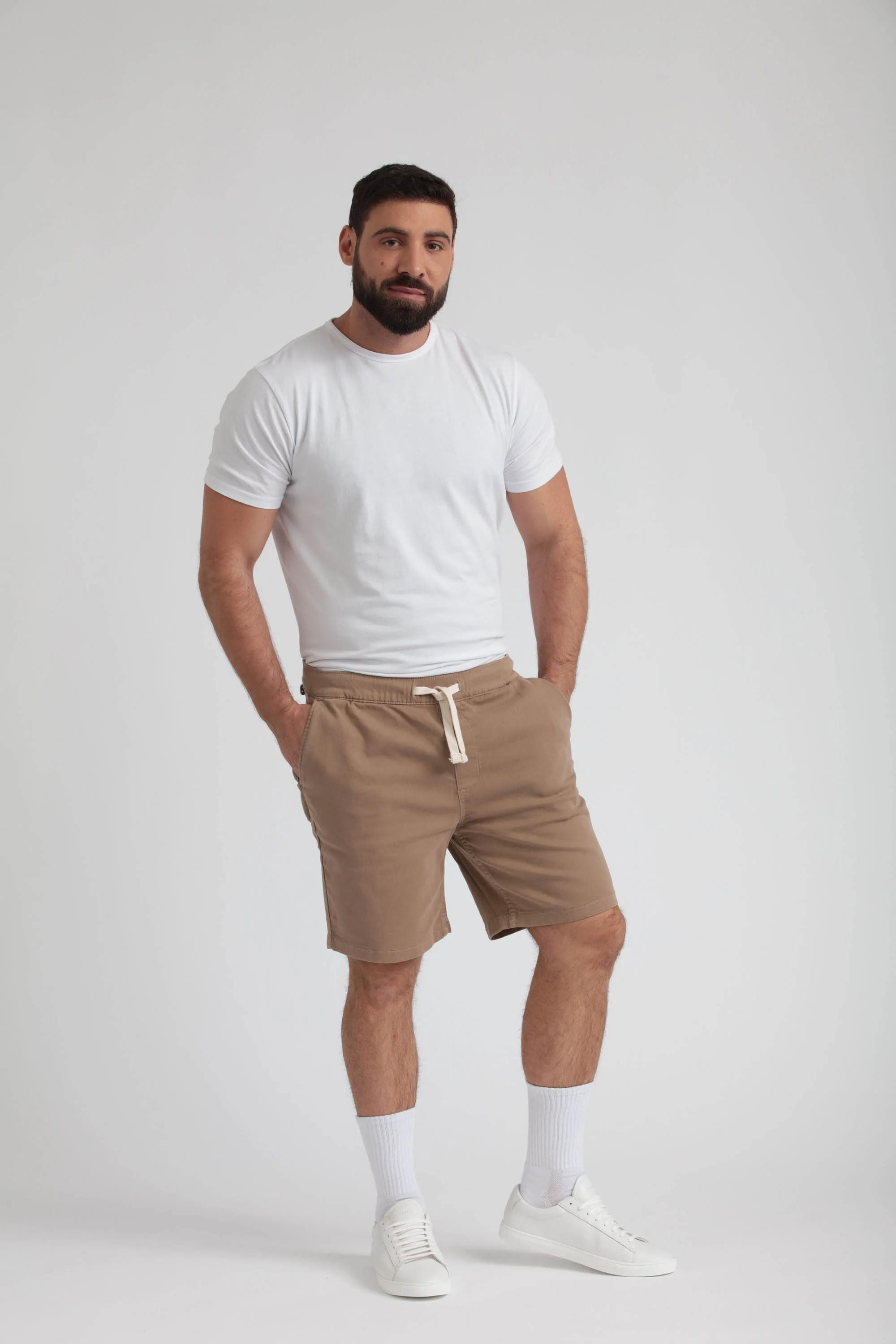 Everyday Comfort Shorts (Athletic Fit) / Dark Khaki & Navy - Image 3
