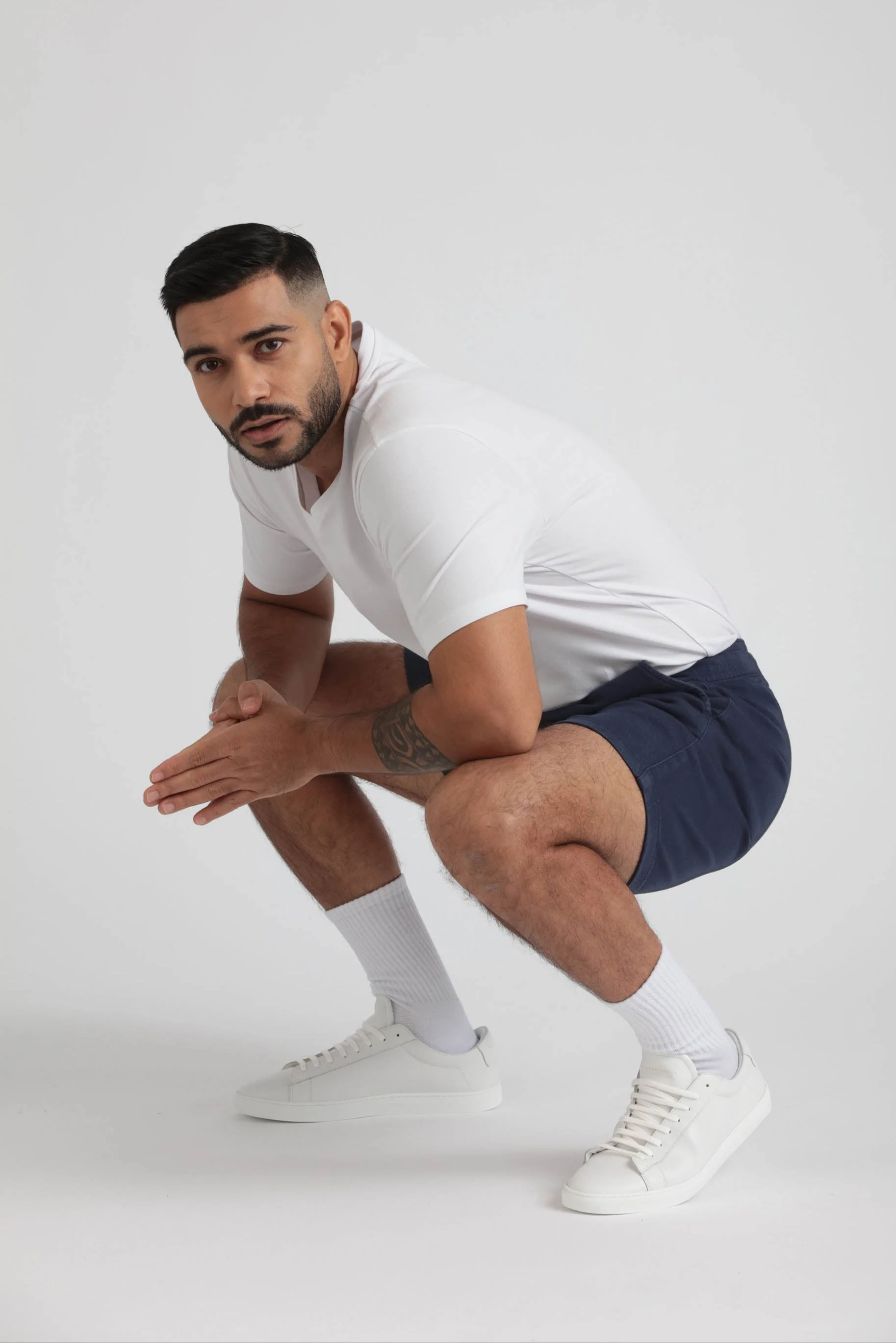Everyday Comfort Shorts (Slim Fit) / Navy - Image 5